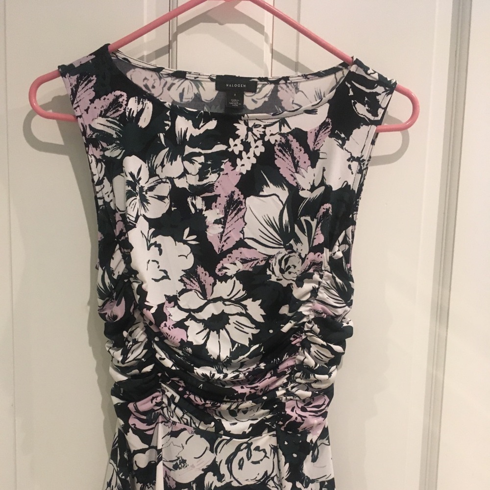 Halogen sleeveless top